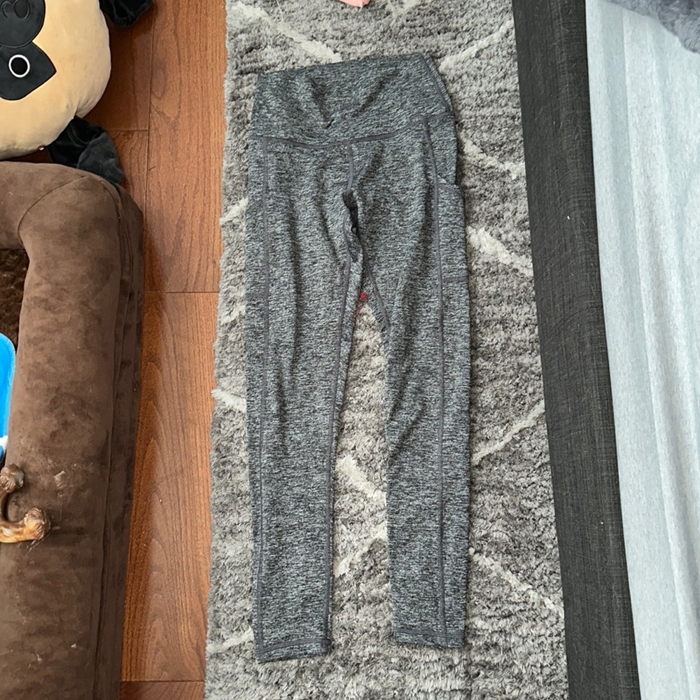 Leggings with side pockets